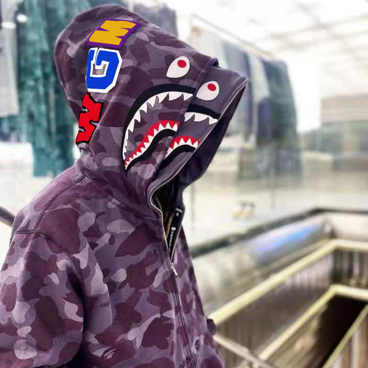 Herren Kapuzenjacke mit einzigartigem Camouflage-Design und einem auffälligen Reißverschluss Aliams