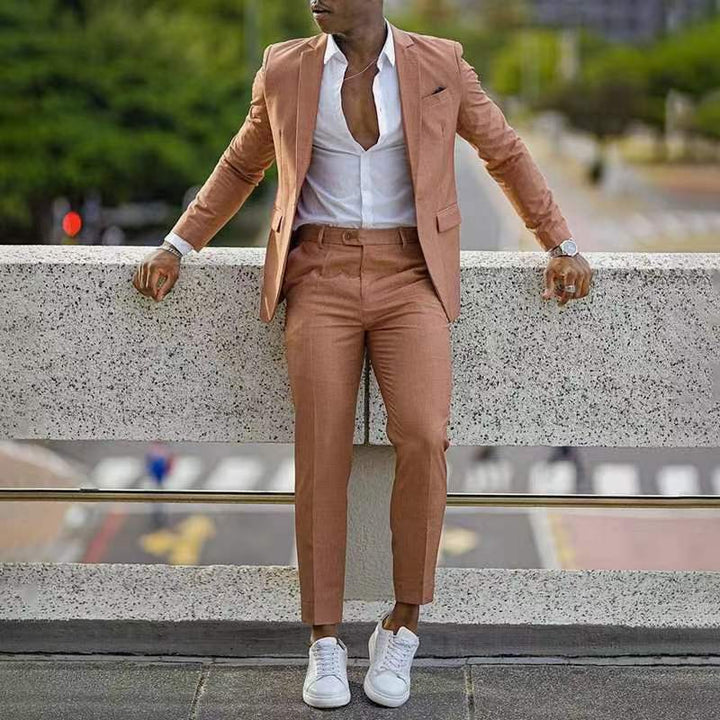 Herren eleganter Anzug mit modernem Slim-Fit-Schnitt und nachhaltigem Gewebe Aliams