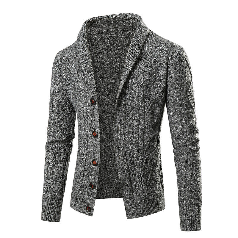 Herren Strickjacke mit modernem Zopfmuster und aufgesetzten Taschen Aliams