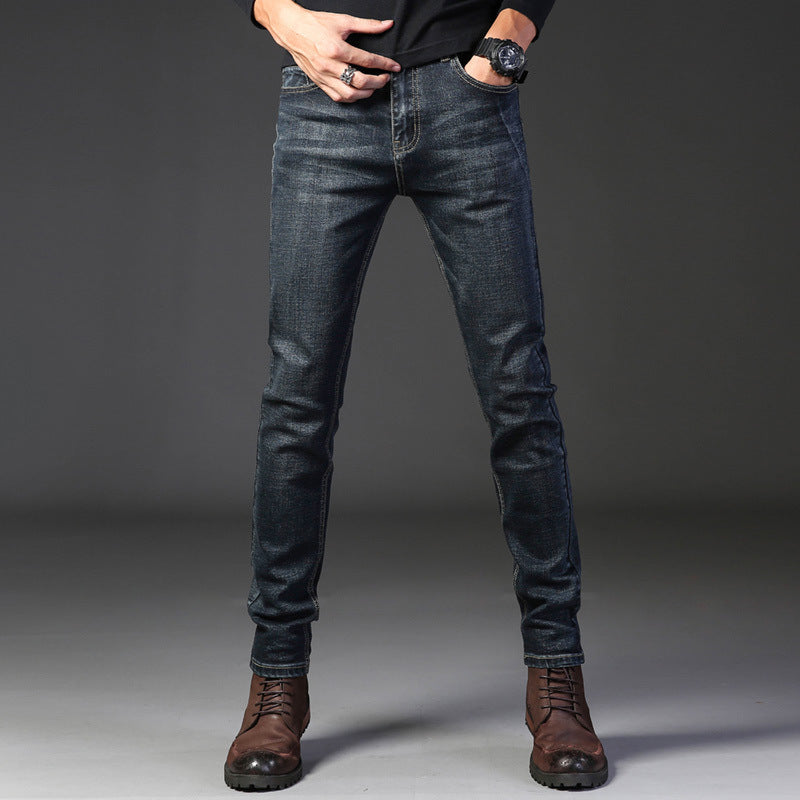Herren schmal geschnittene Jeans mit angenehmem Stretch-Anteil und modernen Details Aliams