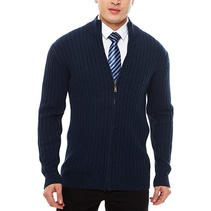 Herren Strickjacke mit modernen Zipper-Details und feinem Rippmuster Aliams