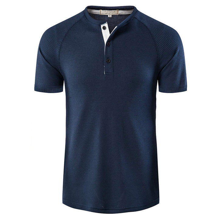 Herren Kurzarm-Henley-Shirt mit strukturiertem Gewebe und eleganter Knopfleiste Aliams