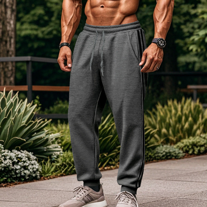 Herren Sportliche Jogginghose mit seitlichem Streifen Aliams