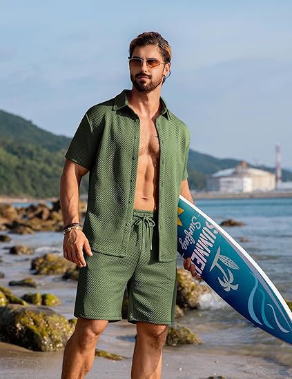 Herren lässiges Surf Outfit mit kurzärmligem Hemd und Shorts Aliams