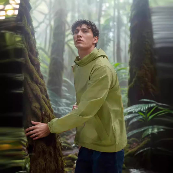 Herren funktionale Outdoor-Jacke mit verstellbarem Kapuzenkragen und atmungsaktiven Einsätzen Aliams