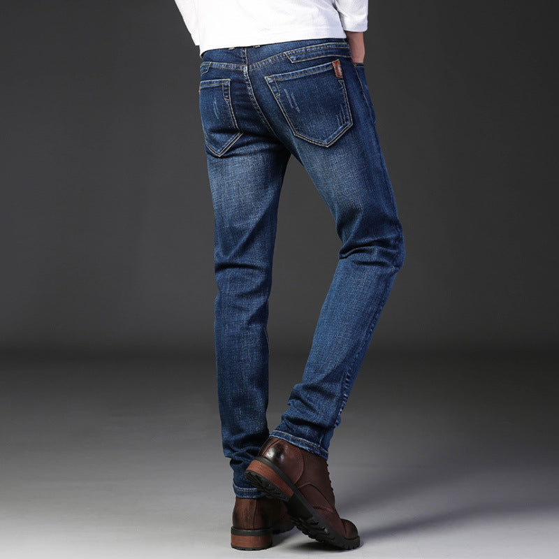 Herren schmal geschnittene Jeans mit angenehmem Stretch-Anteil und modernen Details Aliams