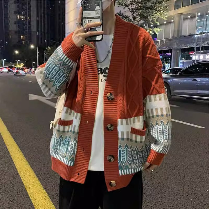 Herren Grobstrickjacke mit modernen Mustern und praktischen Taschen Aliams