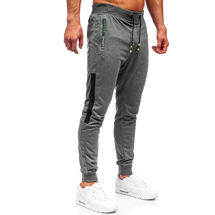 Herren Sportliche Jogginghose mit atmungsaktivem Material und funktionalen Taschen Aliams