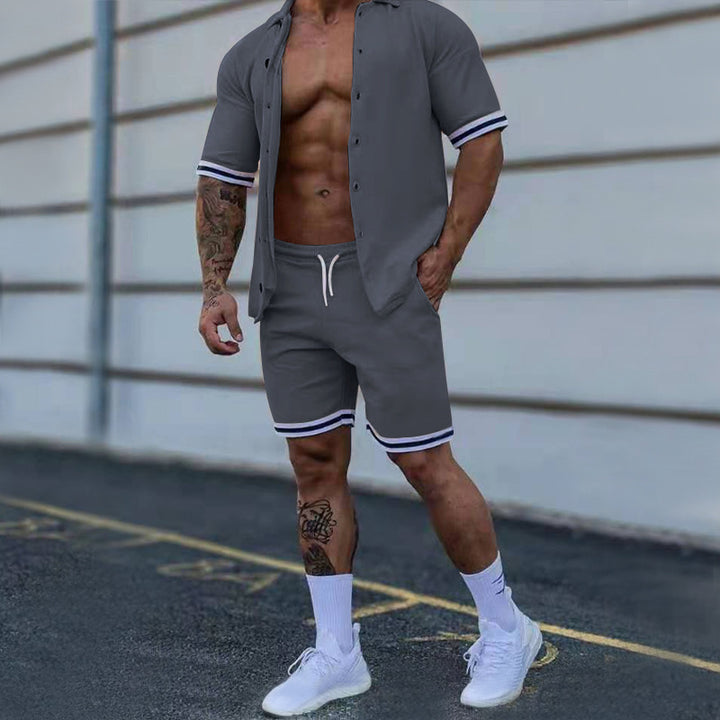 Herren Sportliches Kurzarmhemd mit passender Shorts Aliams