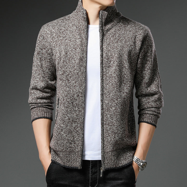 Herren Fleecejacke mit hochgeschlossenem Kragen und praktischen Reißverschlusstaschen Aliams