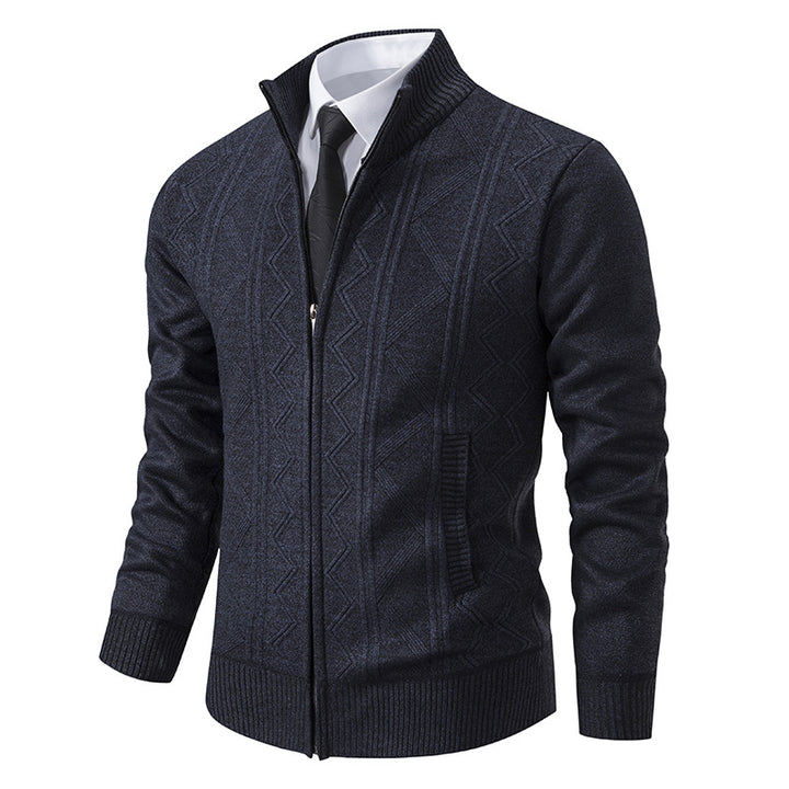 Herren elegante Strickjacke mit strukturiertem Zopfmuster und hohem Kragen Aliams