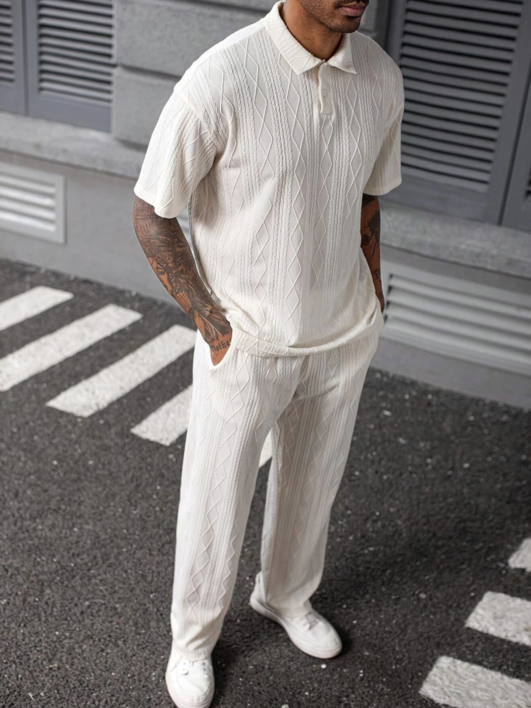 Herren Poloshirt und Jogginghose im eleganten Strickdesign Aliams