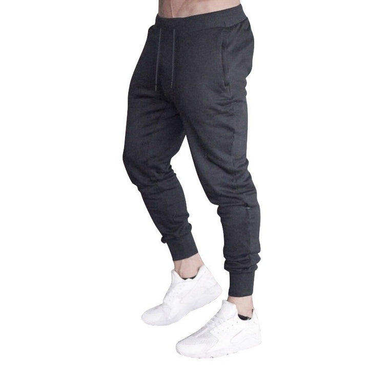 Herren stylische Jogginghose mit modernen Einsätzen und praktischen Taschen Aliams