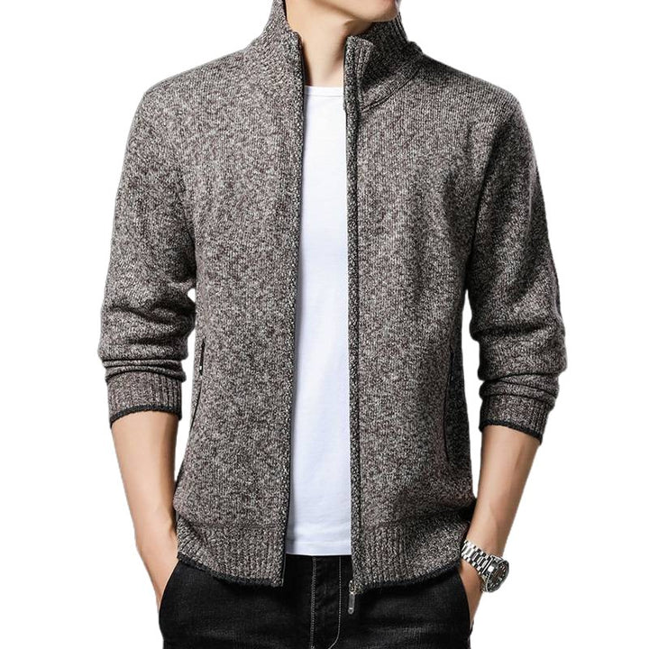 Herren Fleecejacke mit hochgeschlossenem Kragen und praktischen Reißverschlusstaschen Aliams