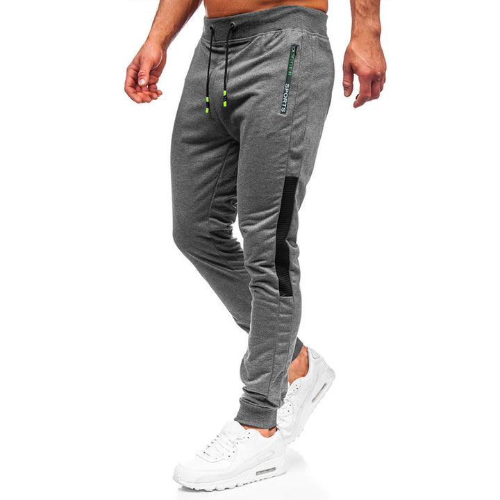 Herren Sportliche Jogginghose mit atmungsaktivem Material und reflektierenden Elementen Aliams