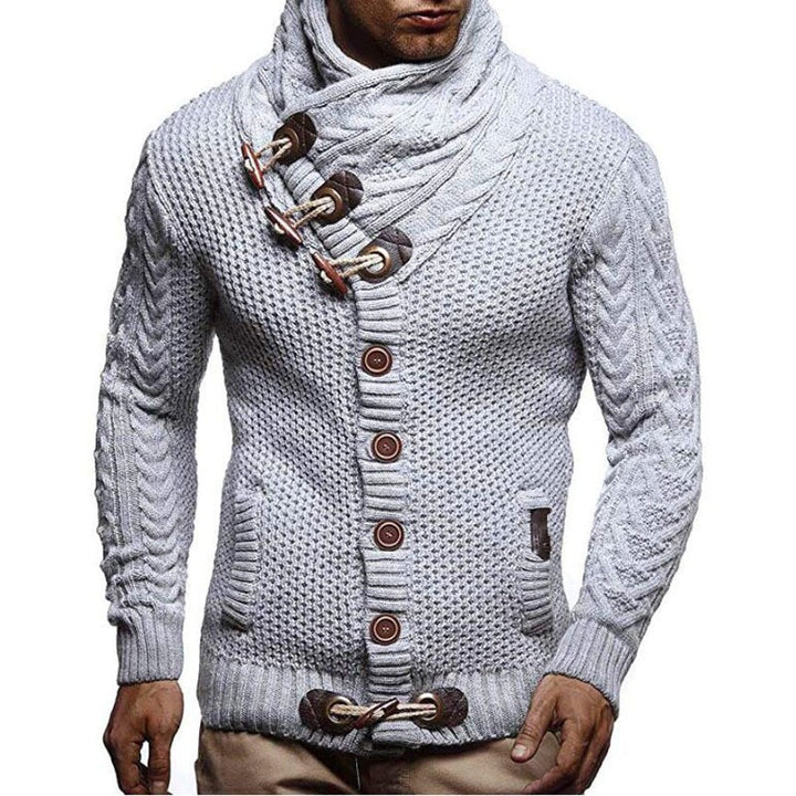 Herren Grobstrickpullover mit asymmetrischem Kragen und dekorativen Knöpfen Aliams