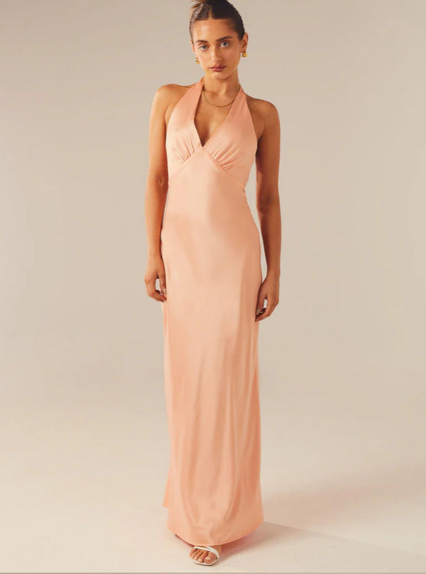 Damen Maxikleid mit Elegantem Halterneck-Design und Figurformendem Schnitt Aliams