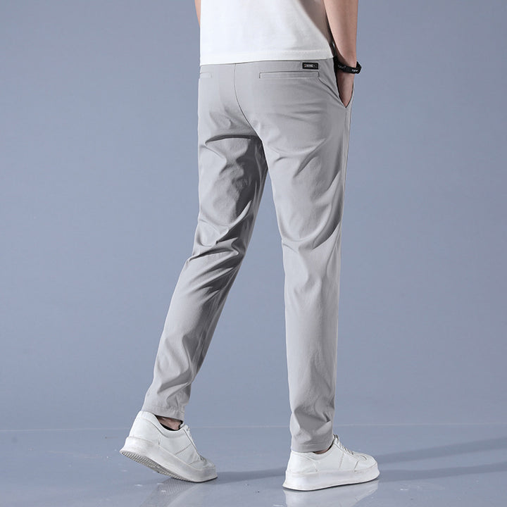 Herren sportliche Jogginghose mit elastischem Bund und praktischen Reißverschlusstaschen Aliams