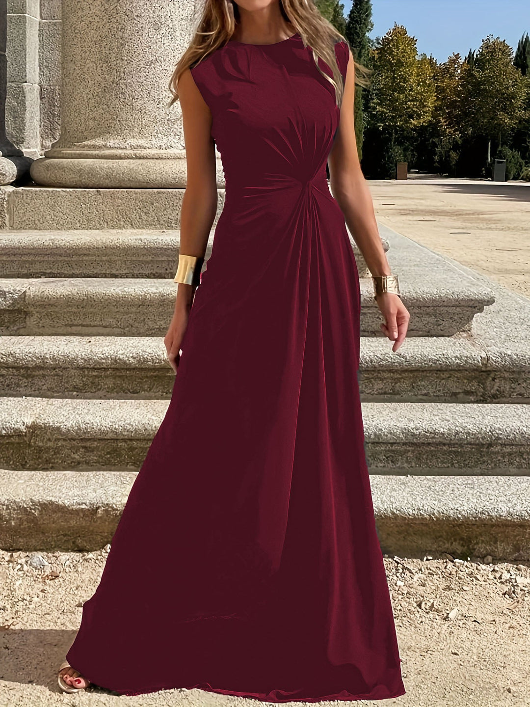 Damen Elegantes Abendkleid mit Schickem Faltenwurf und Figurbetontem Schnitt Aliams