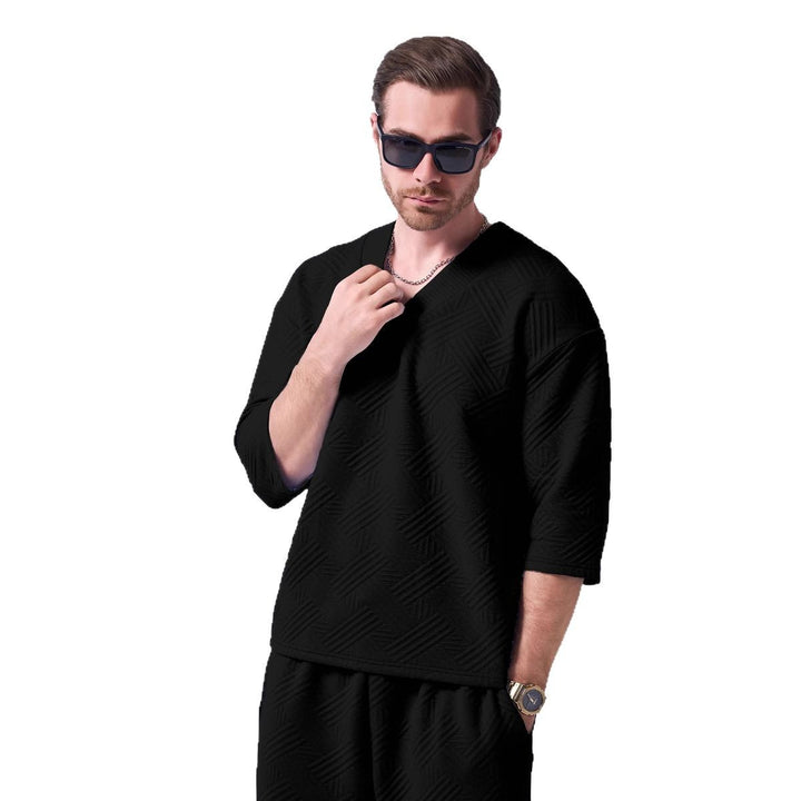 Herren TrendigesKurzarm-Oberteil mit modernem V-Ausschnitt und strukturiertem Design Aliams