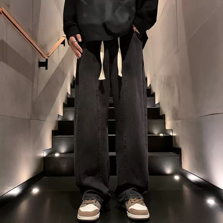 Herren weite Denim-Hose im urbanen Stil mit lässigem Schnitt und bequemem Gummizug Aliams
