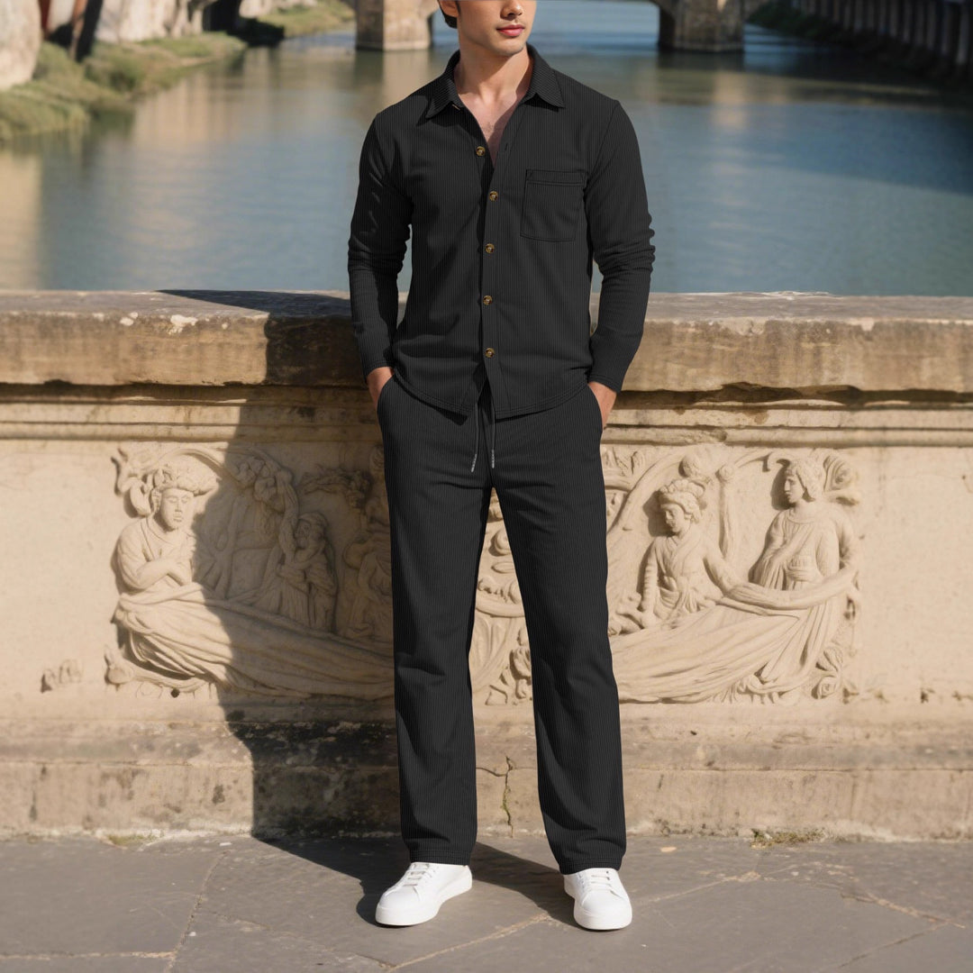 Herren eleganter Freizeitanzug mit strukturierter Oberfläche und praktischen Taschen Aliams