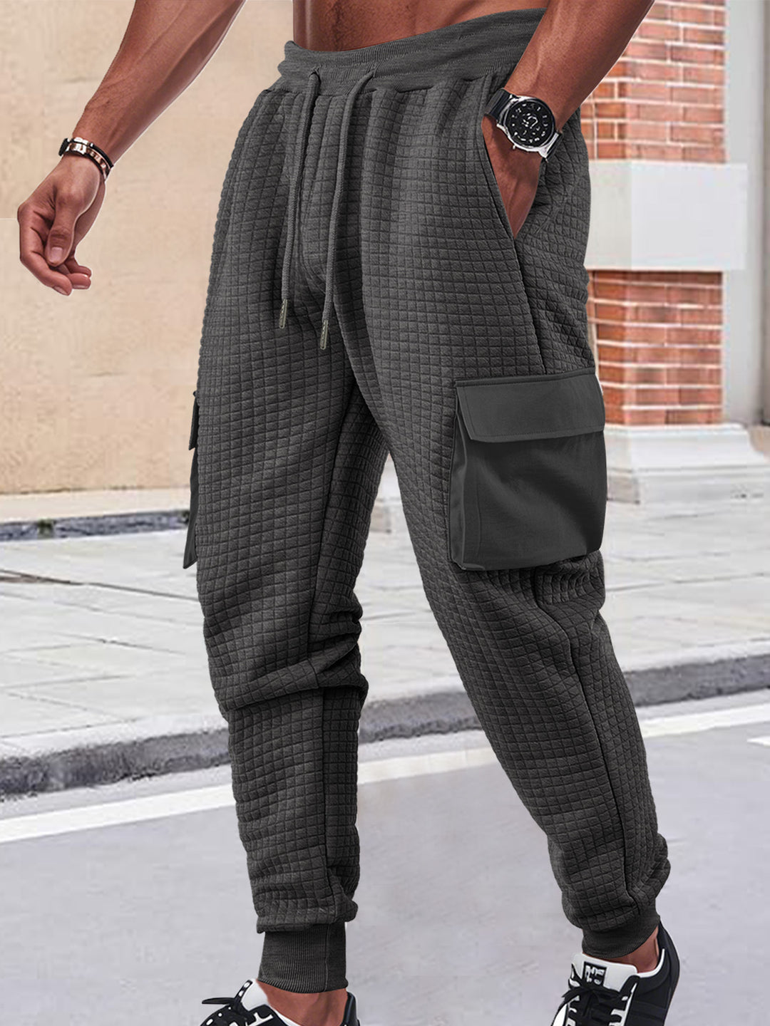 Herren Cargo-Jogginghose mit strukturierter Waffelstruktur und seitlichen Taschen Aliams