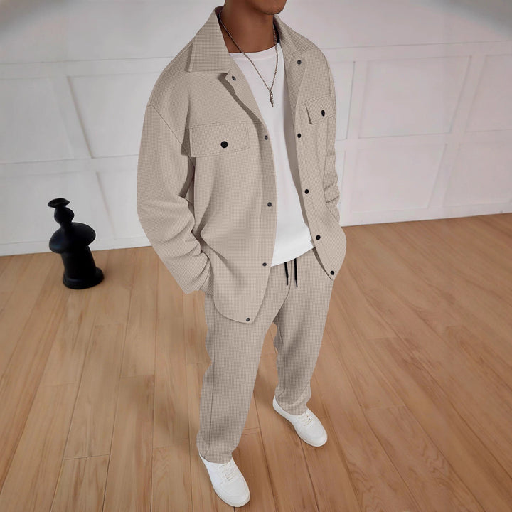 Herren komfortabler Freizeitanzug mit modernem Design und praktischen Taschen Aliams