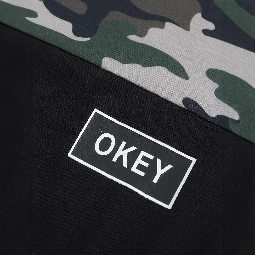 Herren Camouflage Sportanzug mit modernem Design und praktischen Taschen Aliams