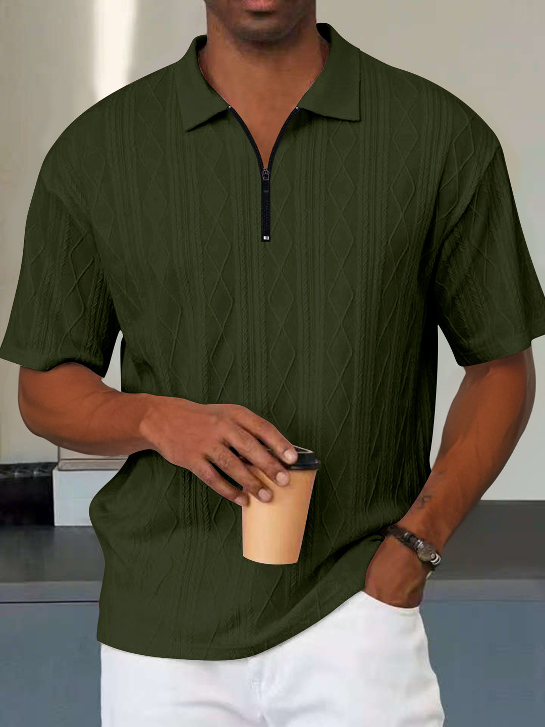 Herren Kurzarm-Polohemd mit modernem Strukturmuster und praktischen Reißverschluss Aliams