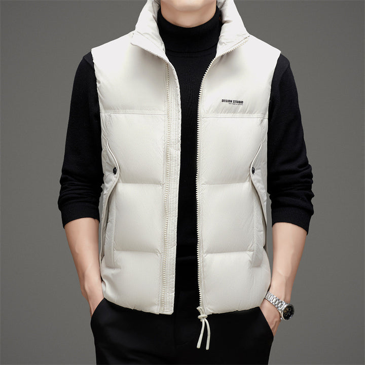 Herren samtige Steppweste mit hohem Kragen und praktischen Taschen Aliams