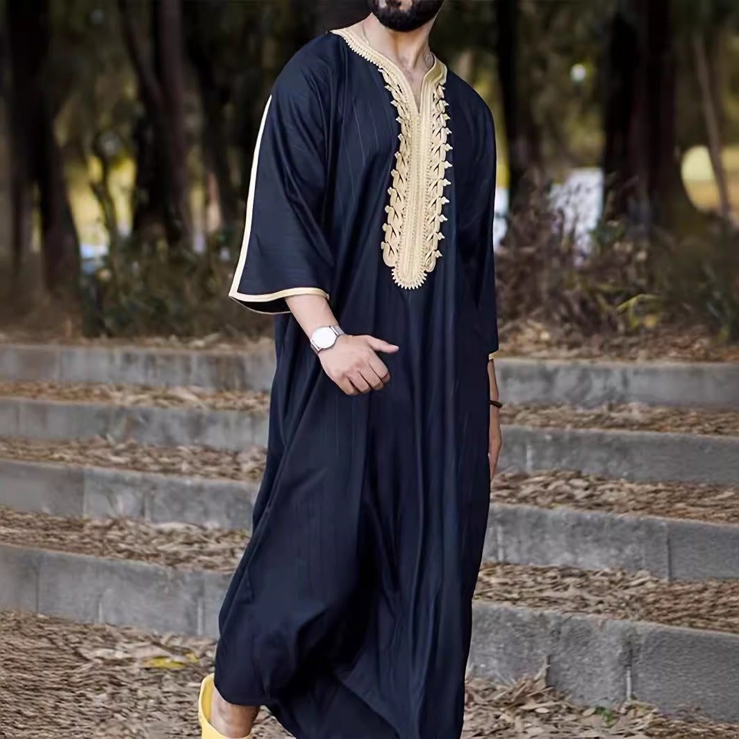 Herren traditioneller Kaftan mit kunstvollen Stickdetails Aliams