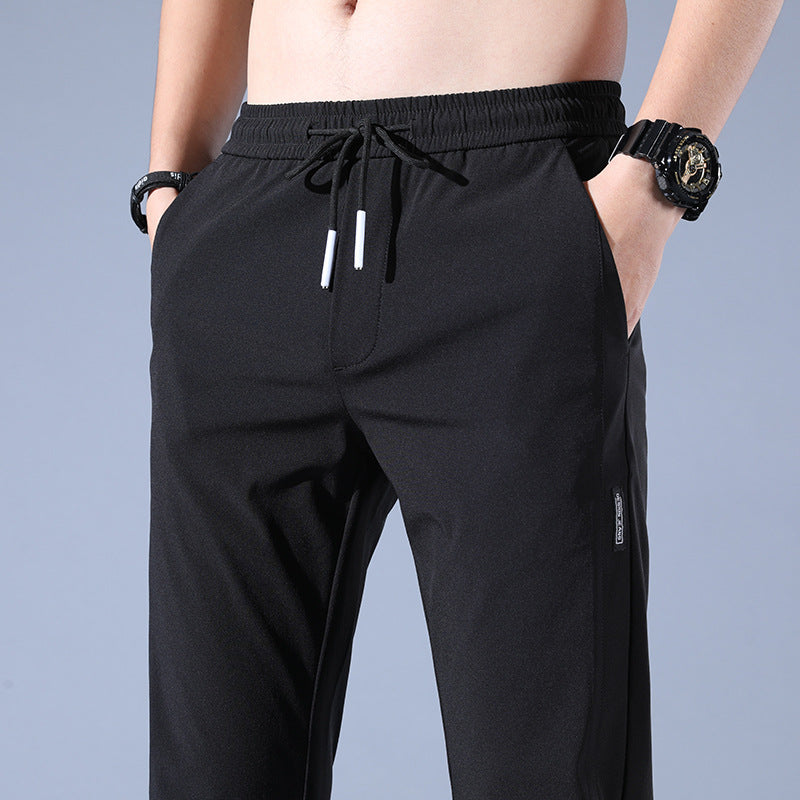 Herren sportliche Jogginghose mit elastischem Bund und praktischen Reißverschlusstaschen Aliams