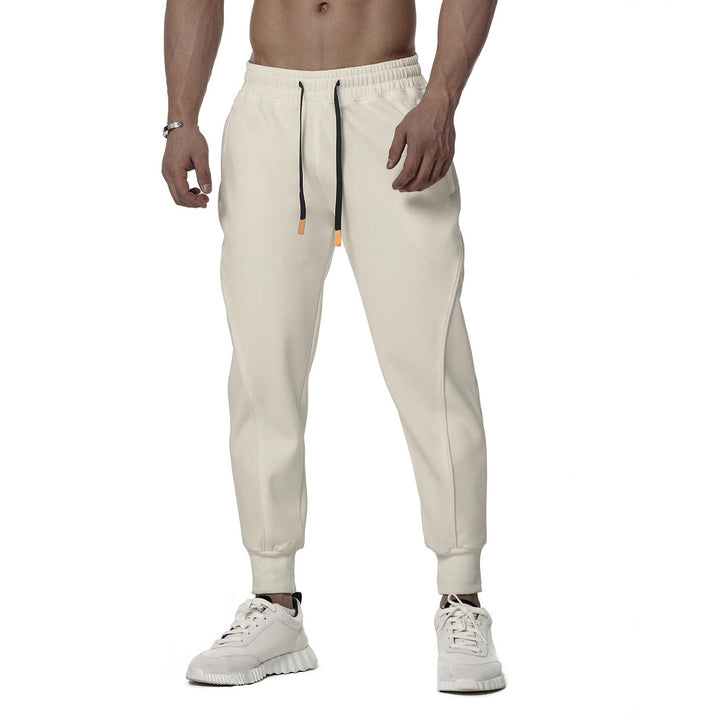 Herren Sportliche Jogginghose mit ergonomischem Schnitt und seitlichen Einsätzen Aliams