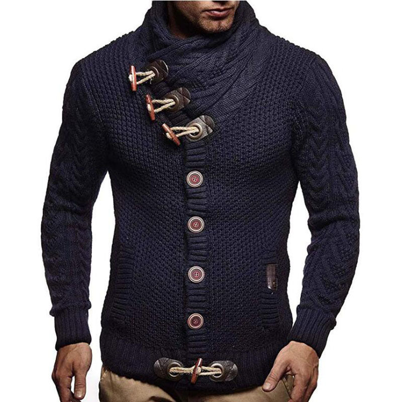 Herren Grobstrickpullover mit asymmetrischem Kragen und dekorativen Knöpfen Aliams