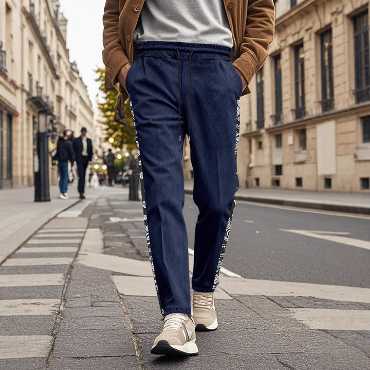 Herren stylische Jogginghose mit seitlichem Grafikdesign und elastischem Bund Aliams