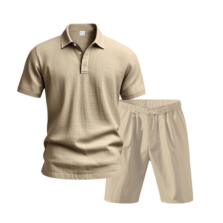 Herren Freizeit-Outfit mit Polohemd und kurzen Hosen Aliams