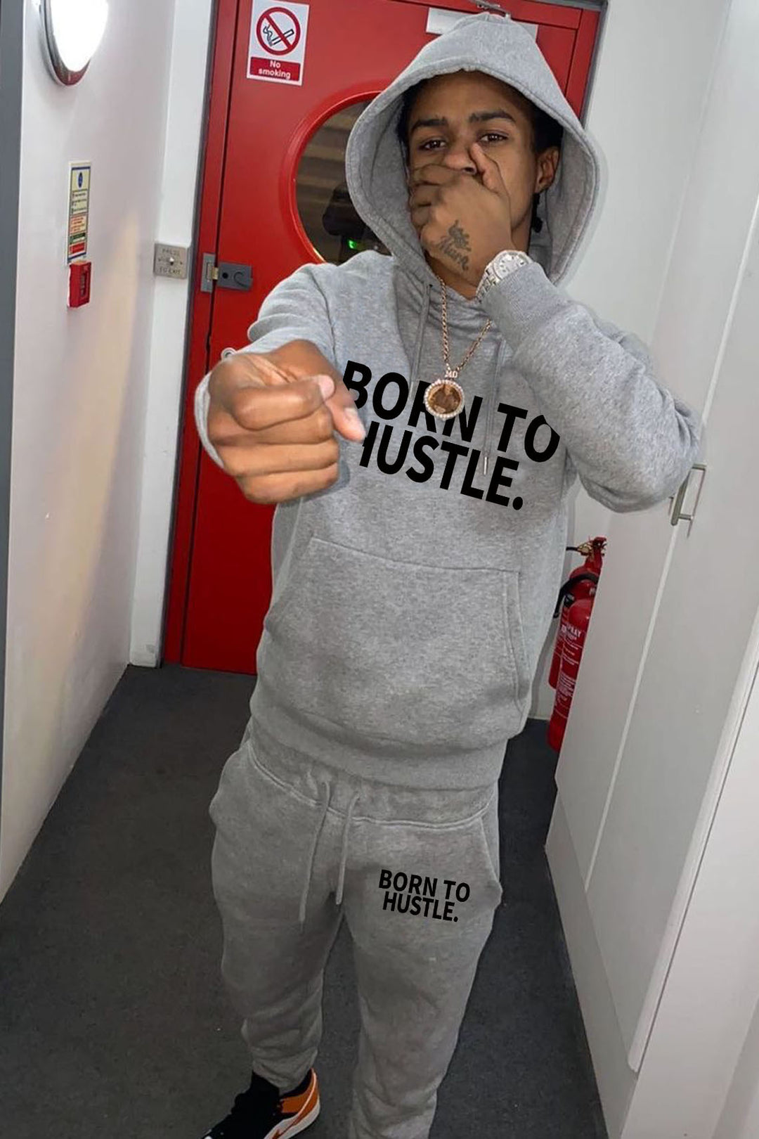 Herren Trainingsanzug mit modernem motivierendem Schriftzug Aliams