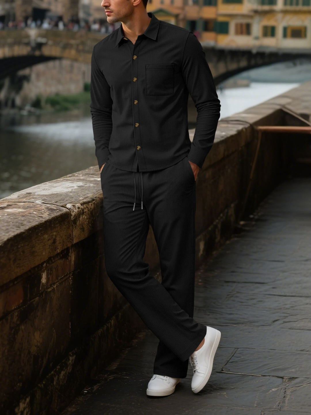 Herren eleganter Freizeitanzug mit strukturierter Oberfläche und praktischen Taschen Aliams