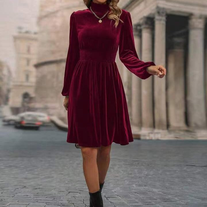 Damen Samtkleid mit hochgeschlossenem Design und eleganten langen Ärmeln Aliams