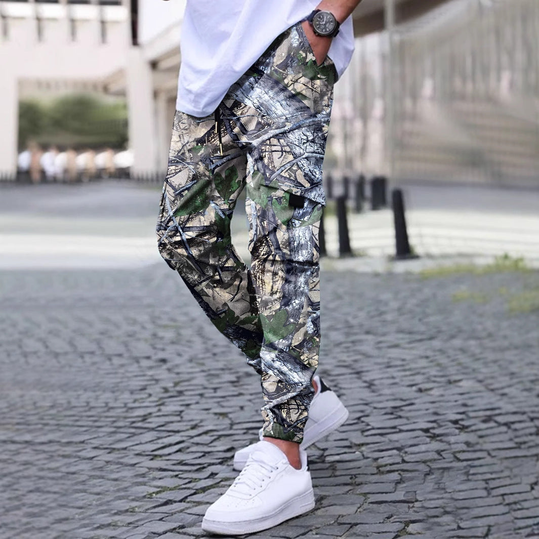 Herren Cargohose im angesagten Camouflage-Design mit elastischem Bund und praktischen Taschen Aliams