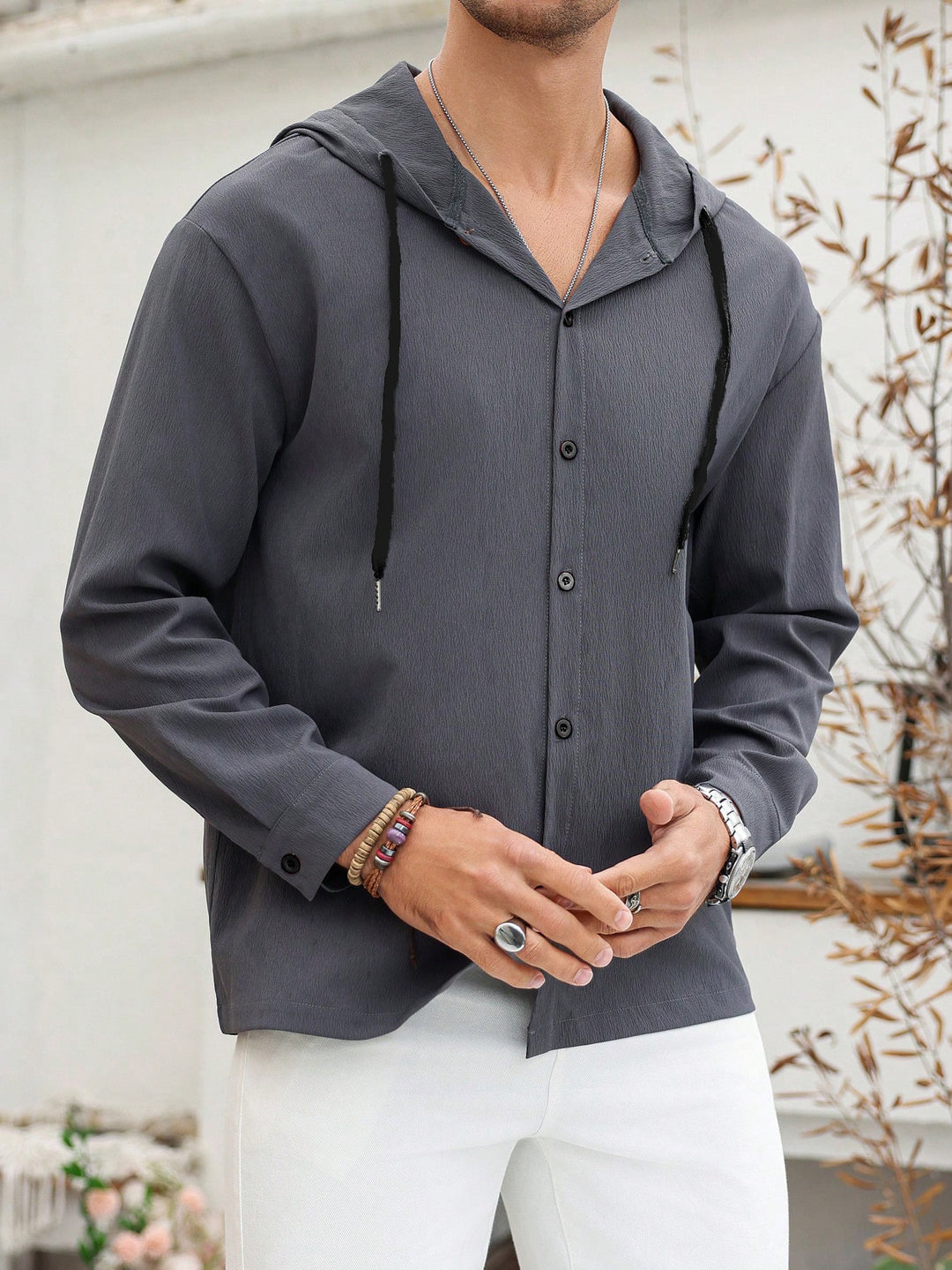 Herren sportliche Hemdjacke mit Kapuze und zeitgemäßem Design Aliams