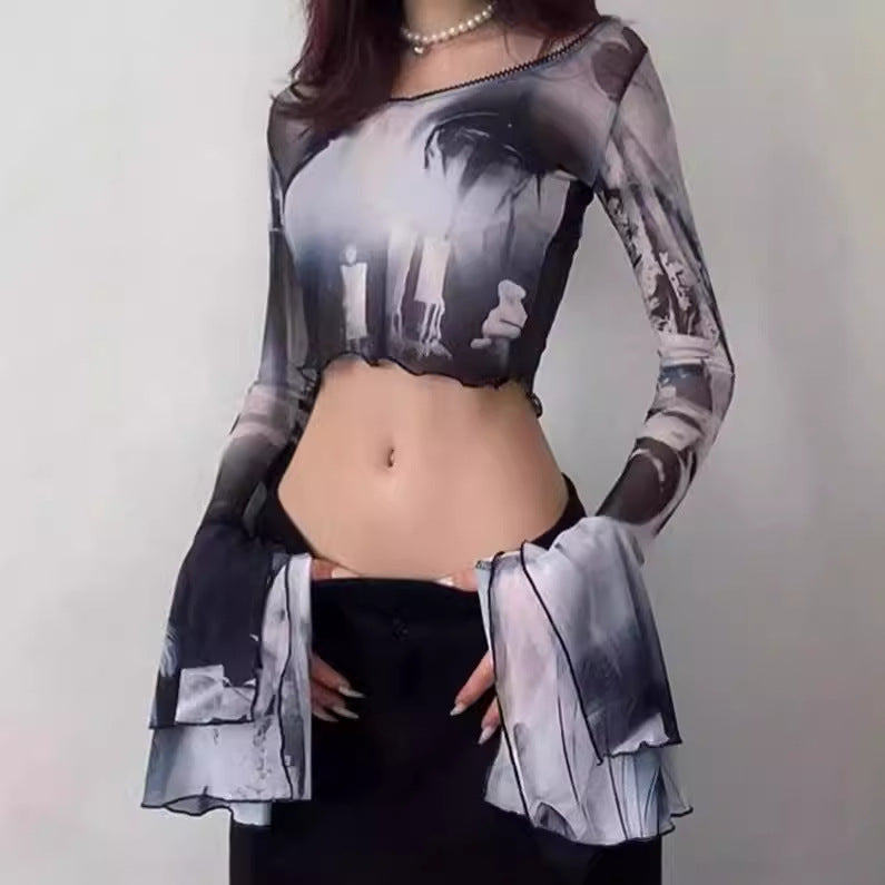 Damen Crop-Top mit transparenten Ärmeln und kunstvollem Druck Aliams