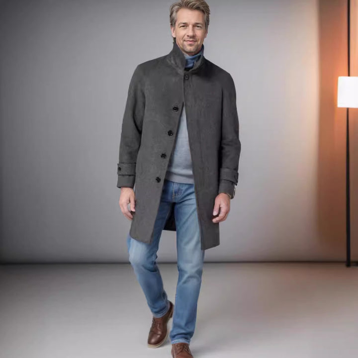 Herren eleganter Trenchcoat mit Taillengürtel und modernen Akzenten Aliams