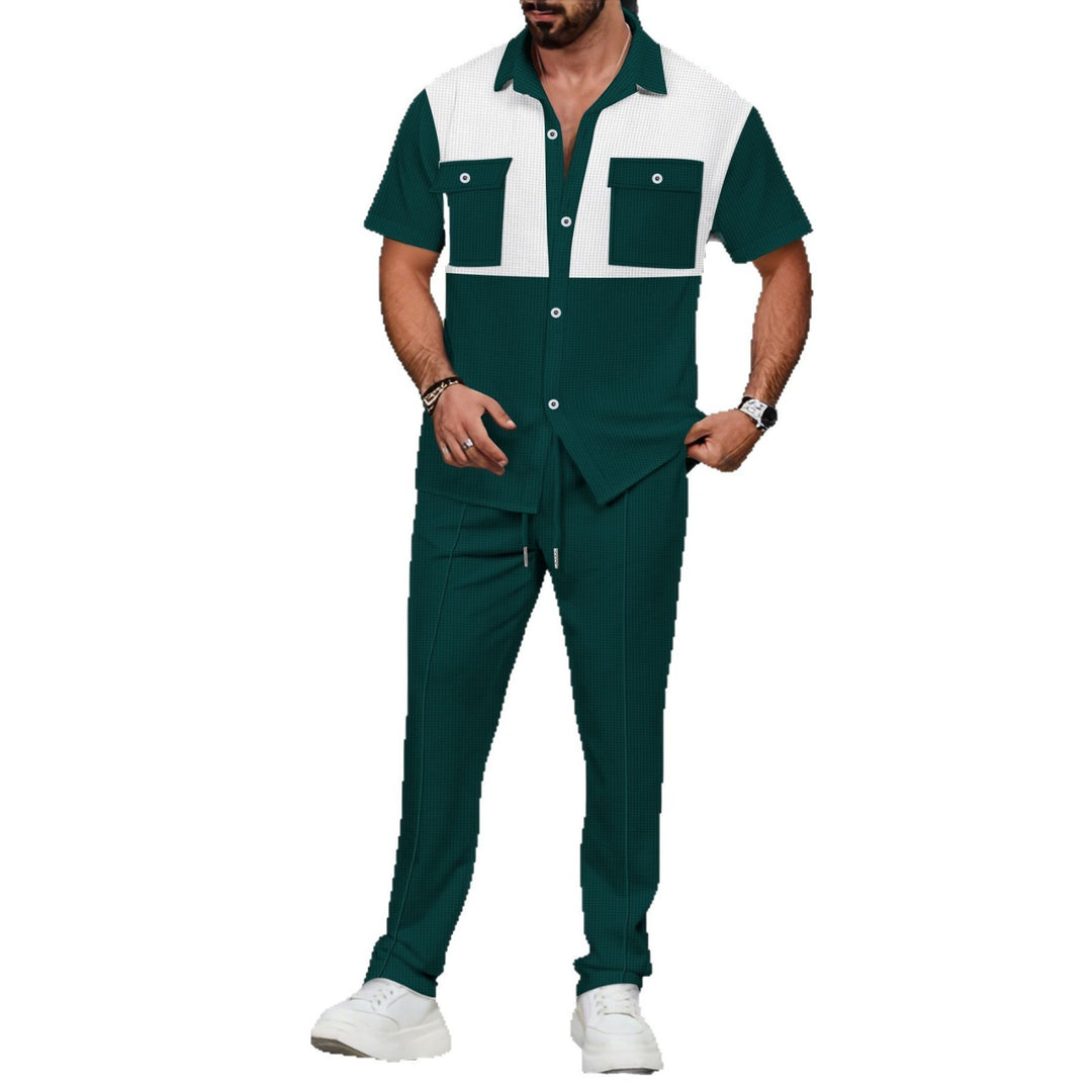 Herren Freizeitanzug mit modernem Schnitt und zwei praktischen Brusttaschen Aliams