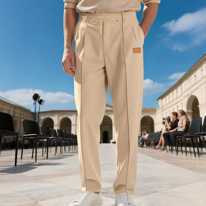 Herren Freizeit-Jogginghose mit verstellbarem Bund und praktischen Seitentaschen Aliams