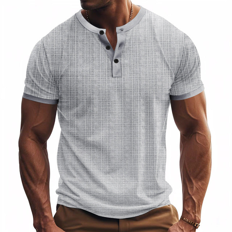 Herren Kurzarm-Henley-Shirt mit moderner Knopfleiste und subtiler Struktur Aliams