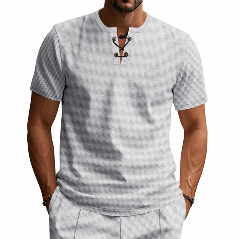 Herren Kurzarm-Henley-Shirt mit dezenten Knopfdetails und strukturierter Oberfläche Aliams