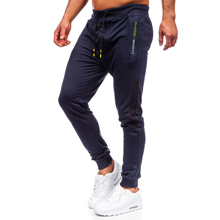 Herren Sportliche Jogginghose mit atmungsaktivem Material und reflektierenden Elementen Aliams