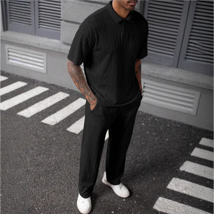 Herren Poloshirt und Jogginghose im eleganten Strickdesign Aliams